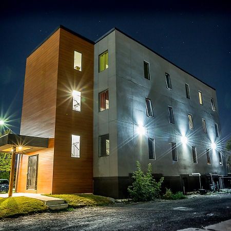 شلالات نياغارا Luxury Boutique 2Bedroom Condo 2A المظهر الخارجي الصورة